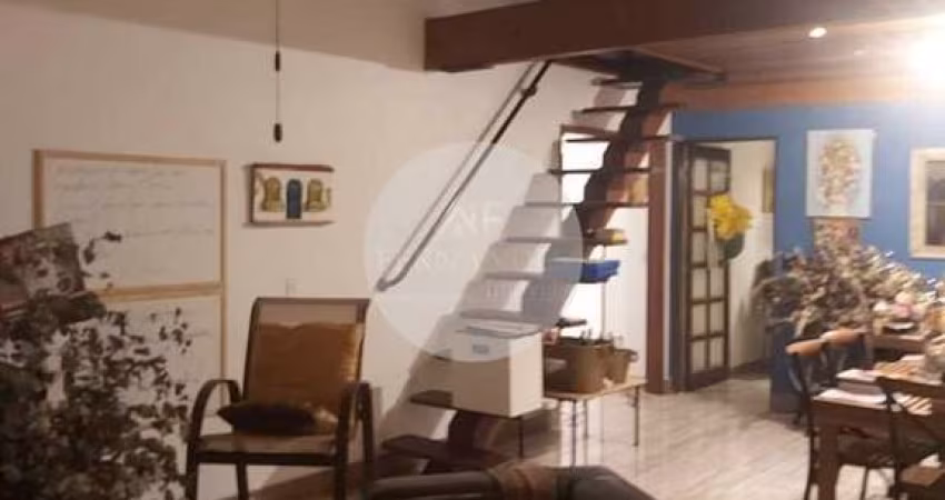Casa para venda em Residencial Santa Helena - Gleba I de 600.00m² com 3 Quartos, 1 Suite e 4 Garagens