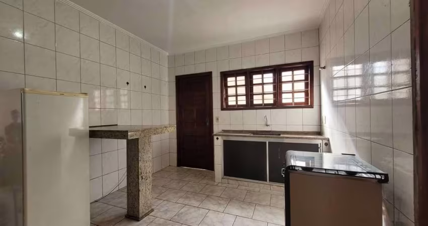 Casa para venda em Conjunto Residencial Jardim Do Mirante de 132.00m² com 3 Quartos e 4 Garagens