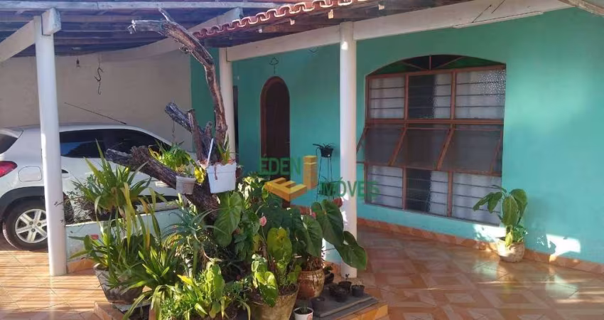 Casa para venda em Parque São Bento de 235.00m² com 4 Quartos, 1 Suite e 2 Garagens