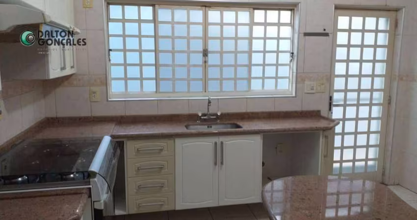 Casa para venda em Cidade Nova I de 342.00m² com 4 Quartos, 1 Suite e 1 Garagem