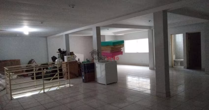 Loja para alugar em Cocaia de 250.00m²