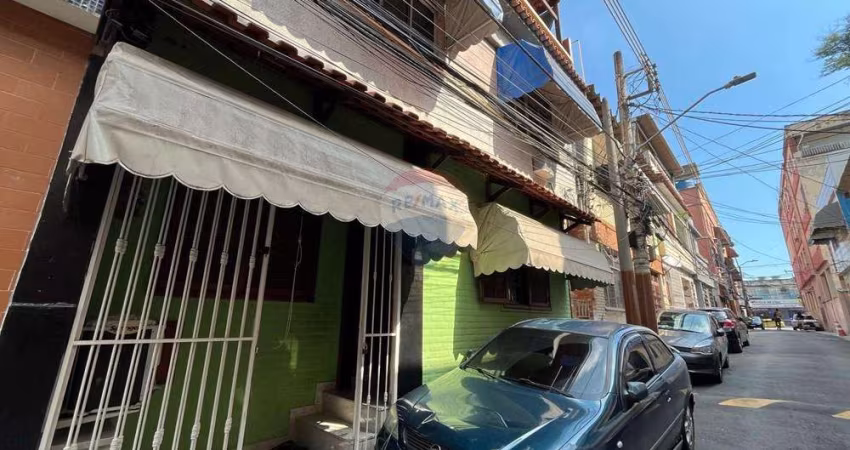 Casa para venda em Bonsucesso de 74.00m² com 2 Quartos, 2 Suites e 1 Garagem