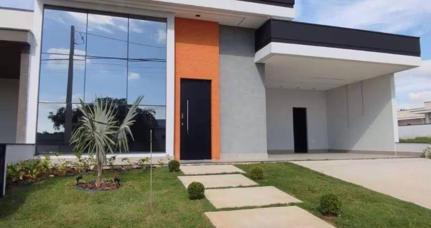 Casa de Condomínio para venda em Jardim Laguna de 191.51m² com 3 Quartos, 3 Suites e 4 Garagens