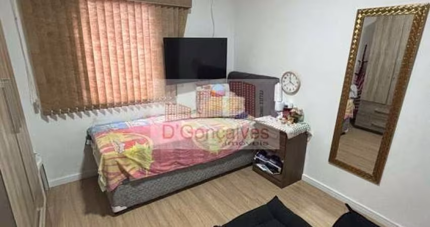 Casa para venda em Taboão de 175.00m² com 3 Quartos, 1 Suite e 3 Garagens