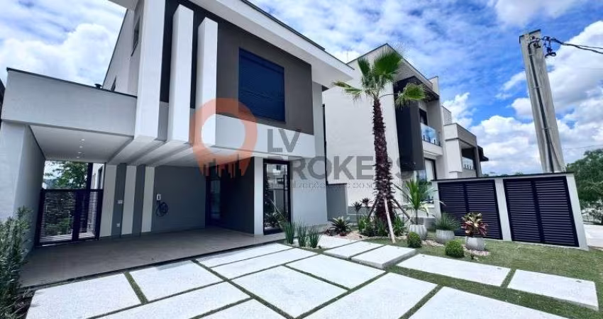 Casa para venda em Condominio Bella Citta de 250.00m² com 4 Quartos, 4 Suites e 4 Garagens