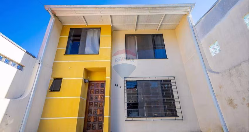 Casa para venda em Hauer de 190.00m² com 4 Quartos, 1 Suite e 3 Garagens