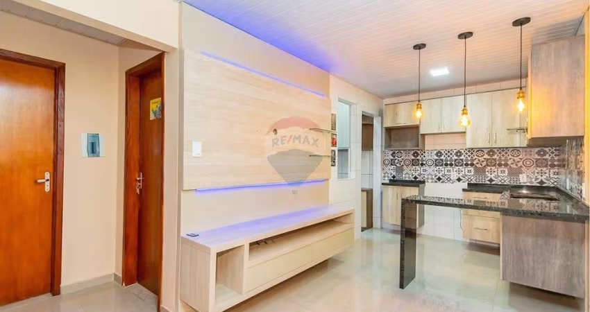 Casa para venda em Gralha Azul de 43.00m² com 2 Quartos e 1 Garagem