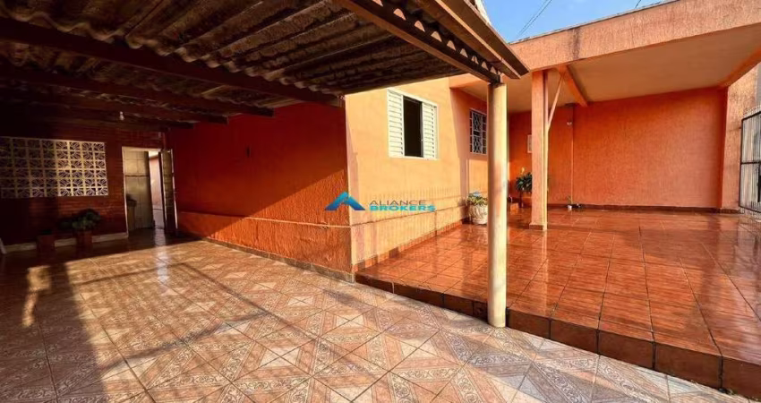 Casa para venda em JARDIM PACAEMBU de 242.00m² com 3 Quartos e 3 Garagens