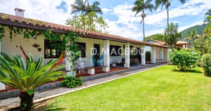 Casa para alugar em Condominio Lagoinha de 1066.66m² com 4 Quartos, 4 Suites e 6 Garagens