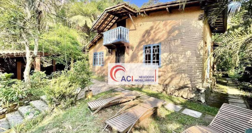 Casa de Condomínio para venda e aluguel em Vila Real Moinho Velho de 440.00m² com 3 Quartos, 1 Suite e 8 Garagens