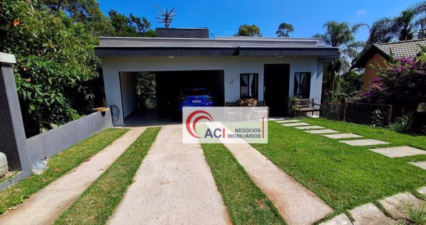 Casa de Condomínio para venda em Granja Viana de 240.00m² com 4 Quartos, 4 Suites e 4 Garagens