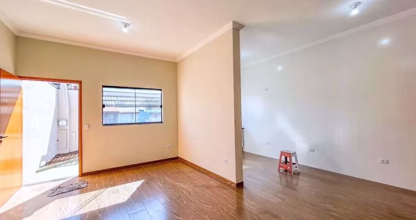 Casa para venda em Jardim Oásis de 150.00m² com 2 Quartos, 1 Suite e 2 Garagens