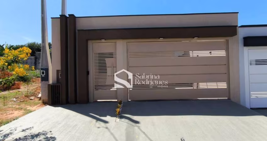 Casa para venda em Chácaras Alvorada de 86.00m² com 2 Quartos, 1 Suite e 2 Garagens