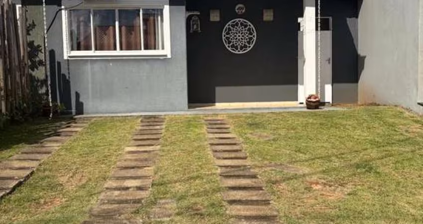 Casa para venda em Jardim Panorama de 56.00m² com 3 Quartos e 2 Garagens