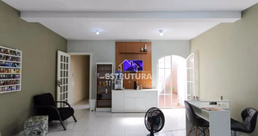 Casa para venda em Centro de 277.00m² com 4 Quartos, 1 Suite e 2 Garagens