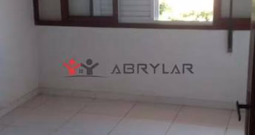 Sobrado para venda em Bela Vista de 244.00m² com 4 Quartos, 1 Suite e 2 Garagens