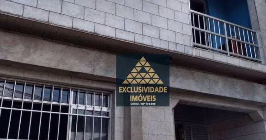 Sobrado para venda em Jardim Santa Terezinha de 175.00m² com 3 Quartos e 1 Garagem