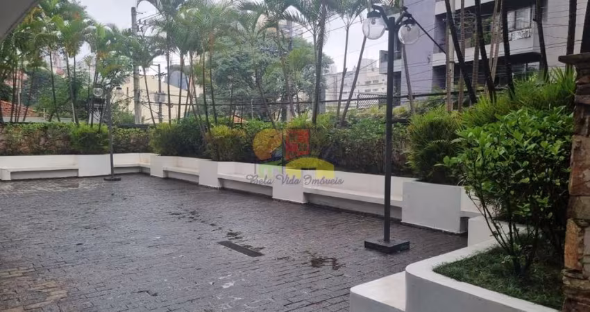 Apartamento para alugar em Centro de 228.00m² com 4 Quartos, 2 Suites e 3 Garagens