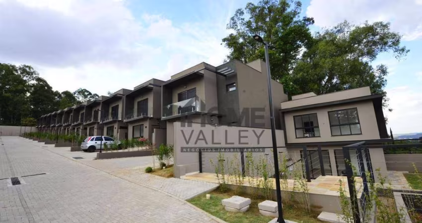 Casa de Condomínio para venda em Chácaras Silvania de 145.00m² com 3 Quartos, 3 Suites e 2 Garagens