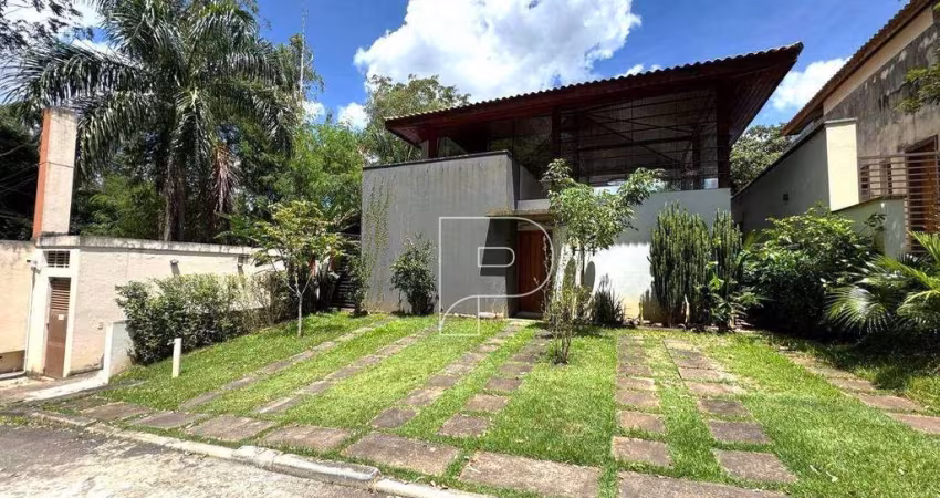 Casa de Condomínio para venda em Granja Viana de 150.00m² com 3 Quartos, 3 Suites e 2 Garagens