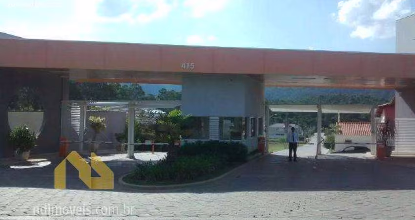 Casa de Condomínio para venda em Botujuru de 300.00m² com 3 Quartos, 3 Suites e 4 Garagens