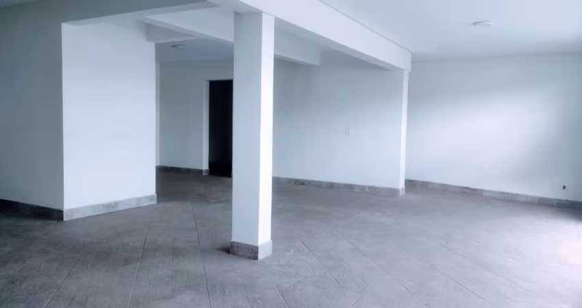 Sobrado para venda em Alto Boqueirão de 169.00m² com 3 Quartos