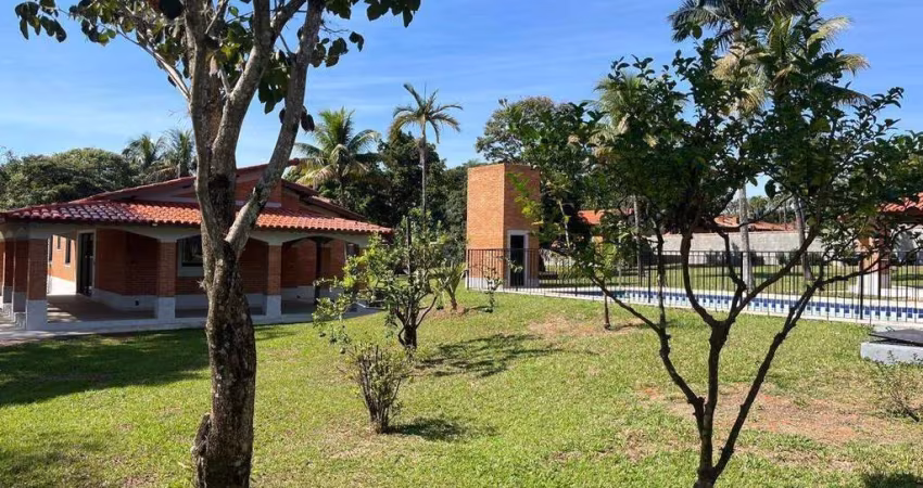Chácara para venda em Vale das Laranjeiras de 2613.13m² com 4 Quartos, 3 Suites e 2 Garagens