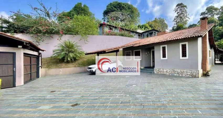 Casa de Condomínio para venda em Chácara Dos Lagos de 321.00m² com 3 Quartos, 3 Suites e 8 Garagens