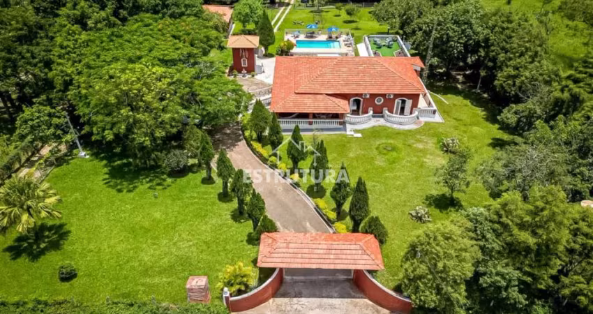 Chácara para venda em Floresta Escura de 10000.00m² com 6 Quartos, 1 Suite e 10 Garagens
