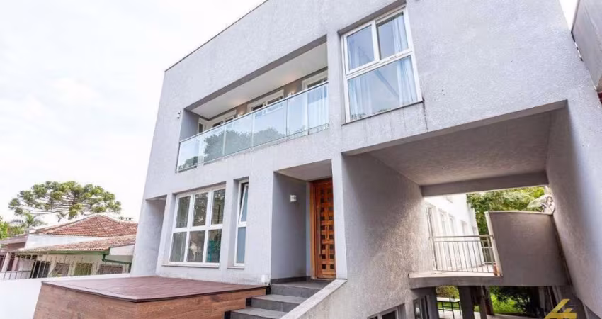 Sobrado para alugar em Alto Da Rua Xv de 390.00m² com 3 Quartos, 3 Suites e 8 Garagens