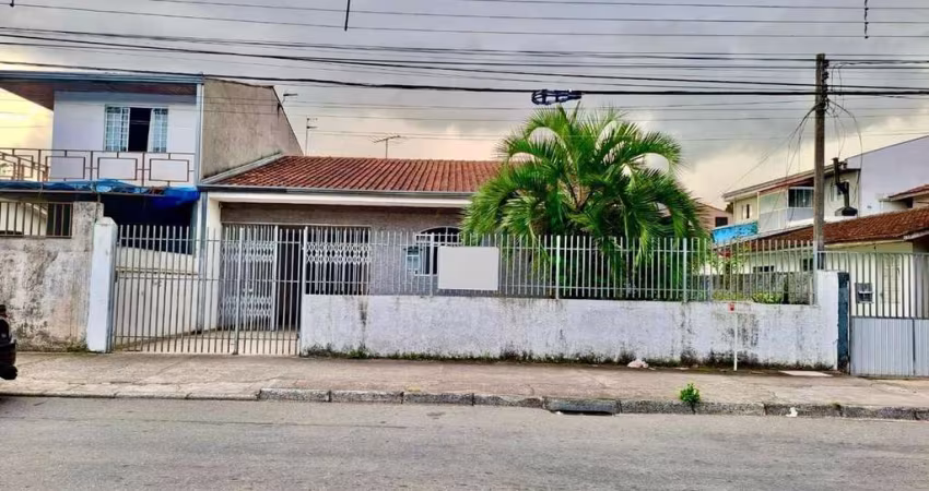 Casa para venda em Campo Comprido de 200.00m² com 2 Quartos e 2 Garagens