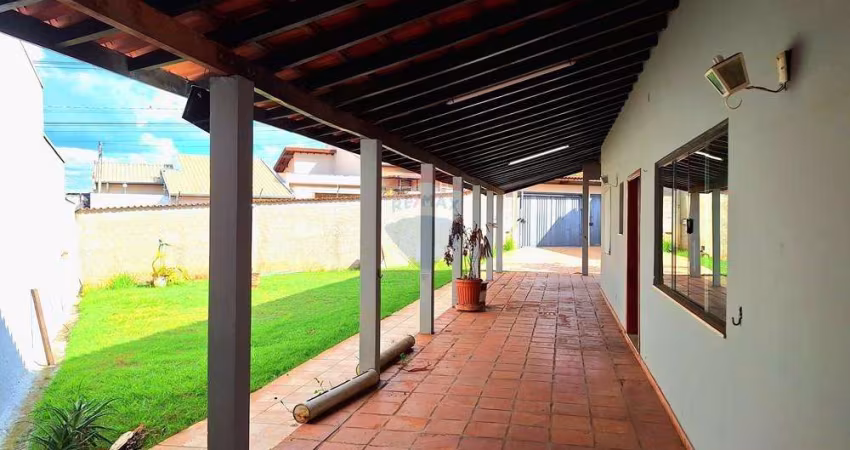 Casa para venda em Vila Esperança de 243.00m² com 3 Quartos, 2 Suites e 4 Garagens