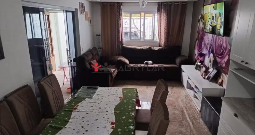Casa para venda em Fazenda Grande de 68.00m² com 1 Quarto, 1 Suite e 2 Garagens