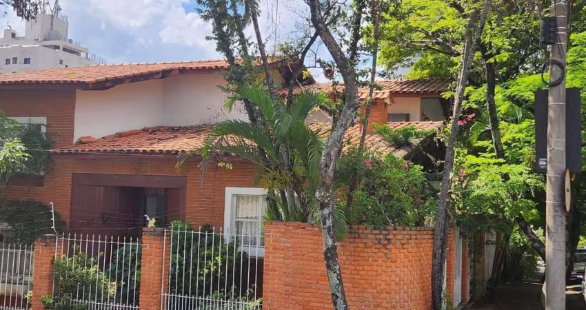 Sobrado para venda em Santa Terezinha de 300.00m² com 3 Quartos, 3 Suites e 4 Garagens