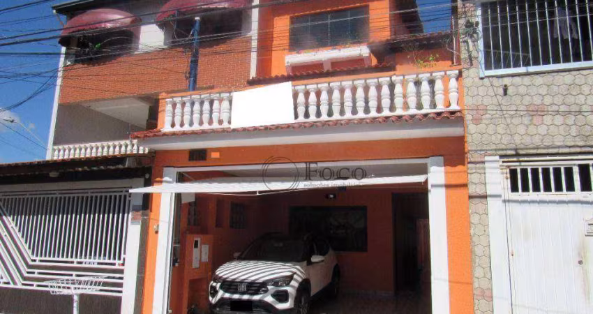 Sobrado para venda e aluguel em Parque Renato Maia de 225.00m² com 3 Quartos, 1 Suite e 2 Garagens