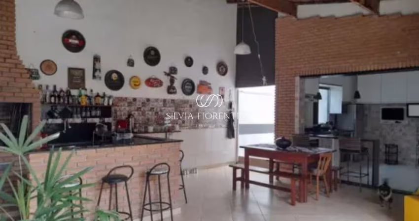 Casa para venda em Loteamento Residencial Colinas de 350.00m² com 3 Quartos, 1 Suite e 2 Garagens