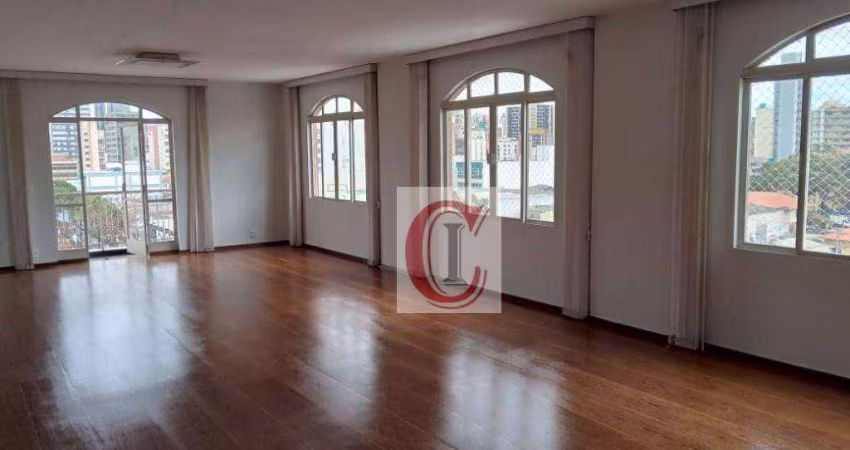 Apartamento para venda e aluguel em Centro de 250.00m² com 4 Quartos, 1 Suite e 3 Garagens