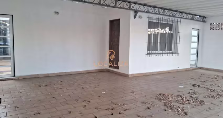 Casa para alugar em Vila Rubi de 250.00m² com 3 Quartos e 4 Garagens