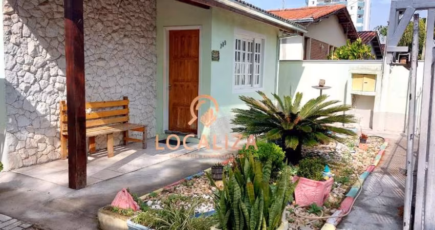 Casa para venda em Vila Betânia de 250.00m² com 2 Quartos e 3 Garagens