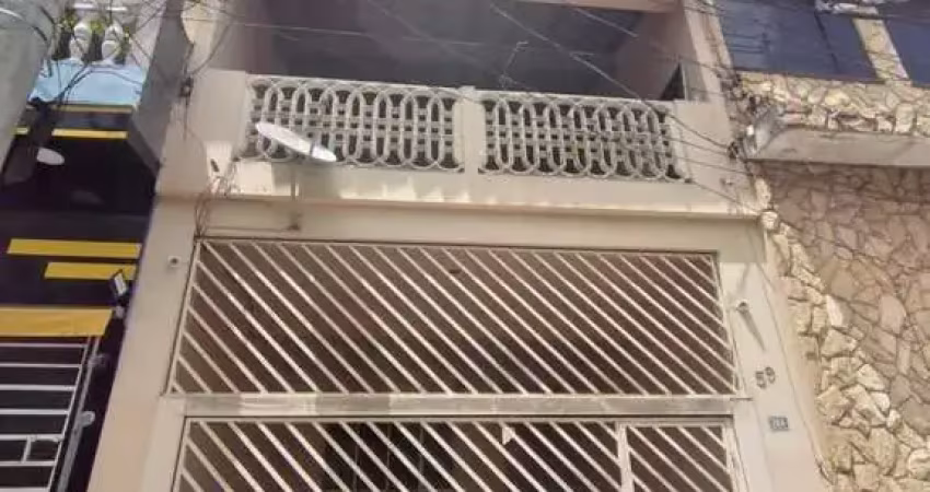 Sobrado para venda em Jardim Angélica de 220.00m² com 3 Quartos, 1 Suite e 2 Garagens