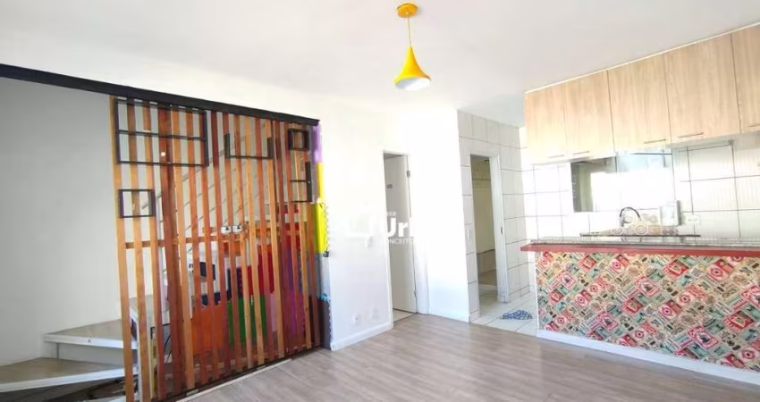 Casa de Condomínio para venda e aluguel em Quinta Dos Angicos de 57.00m² com 2 Quartos e 2 Garagens