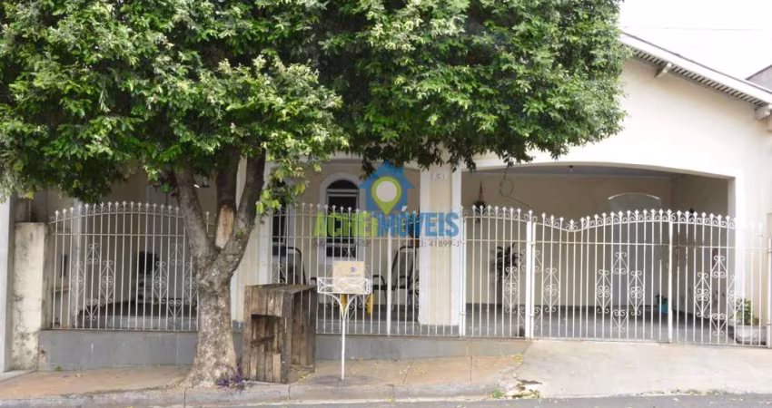 Casa para venda em Vila Santa Maria de 220.00m² com 4 Quartos, 1 Suite e 2 Garagens