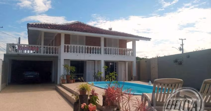 Casa para venda em Guaratuba de 280.00m² com 4 Quartos, 1 Suite e 4 Garagens