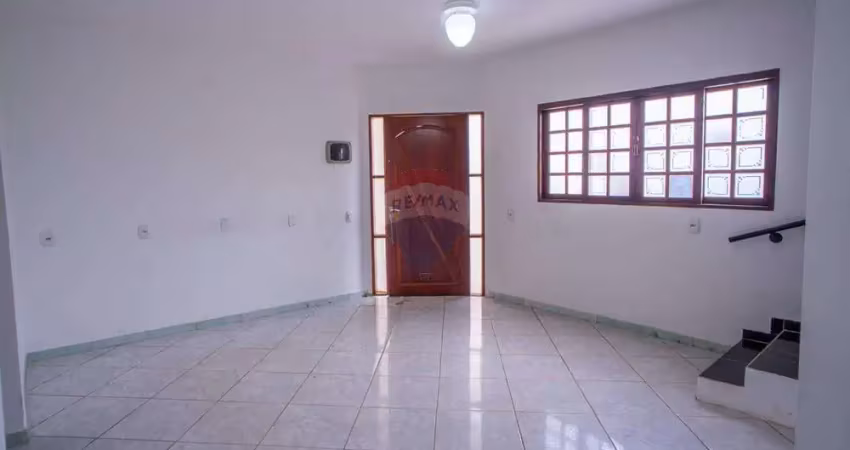 Casa para venda em Nova Cerejeira de 175.00m² com 4 Quartos, 2 Suites e 2 Garagens