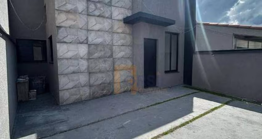 Casa para venda em Vila Lavínia de 75.00m² com 3 Quartos, 1 Suite e 2 Garagens