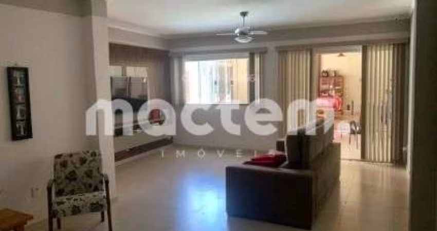 Casa para venda em Alto Do Ipiranga de 257.00m² com 3 Quartos, 1 Suite e 3 Garagens