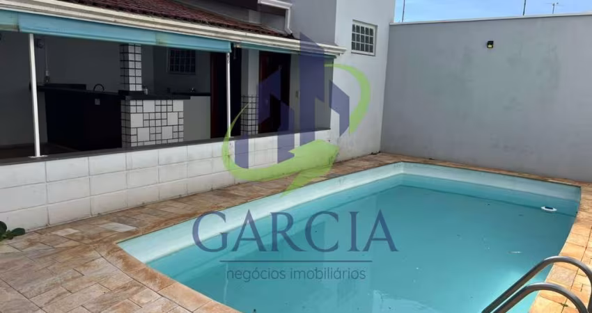 Casa para alugar em Vila São Carlos de 250.00m² com 4 Quartos, 1 Suite e 2 Garagens
