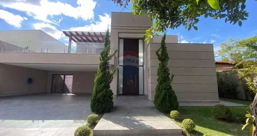 Casa de Condomínio para venda em Alphaville Residencial Um de 676.00m² com 4 Quartos, 4 Suites e 5 Garagens