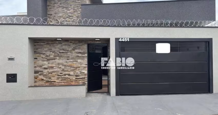 Casa para venda em Parque Dos Ipês de 138.00m² com 3 Quartos, 1 Suite e 2 Garagens