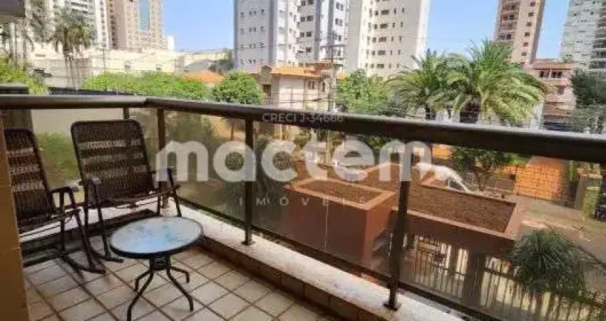 Apartamento para venda em Centro de 151.00m² com 4 Quartos, 3 Suites e 3 Garagens